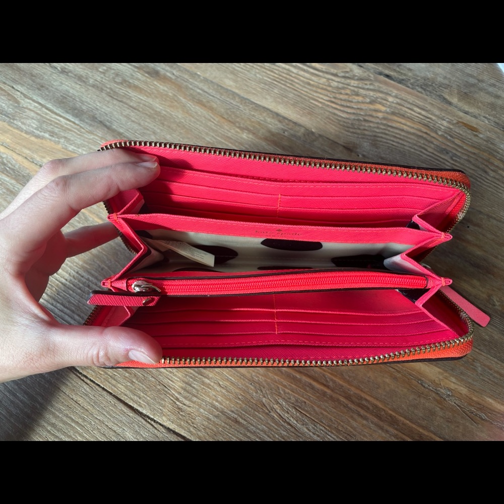 Wallet - Picture 6 of 6